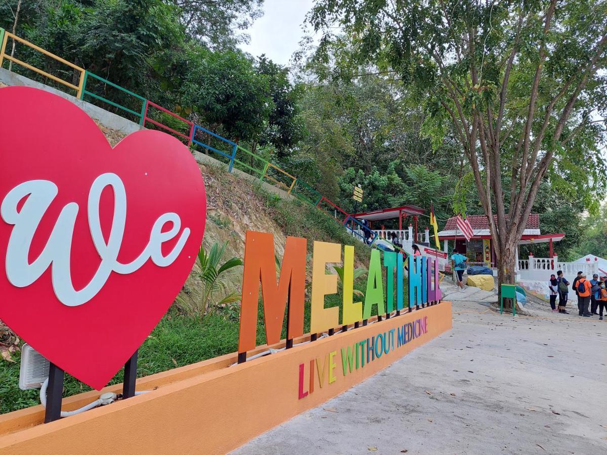E&A Homestay Klia/ Sepang/ Nilai Exterior foto
