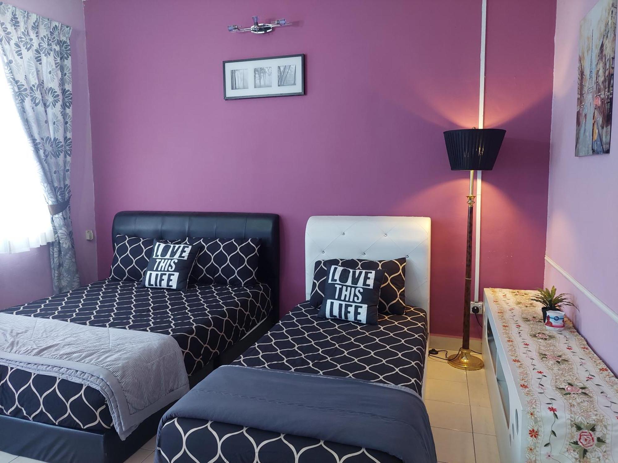 E&A Homestay Klia/ Sepang/ Nilai Exterior foto